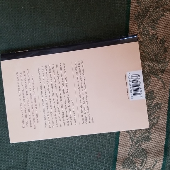 ✝️DANIEL BIBLE COMMENTARY - Picture 2 of 5